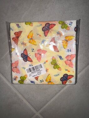 Butterfly Print Paper Napkins - Yellow Background